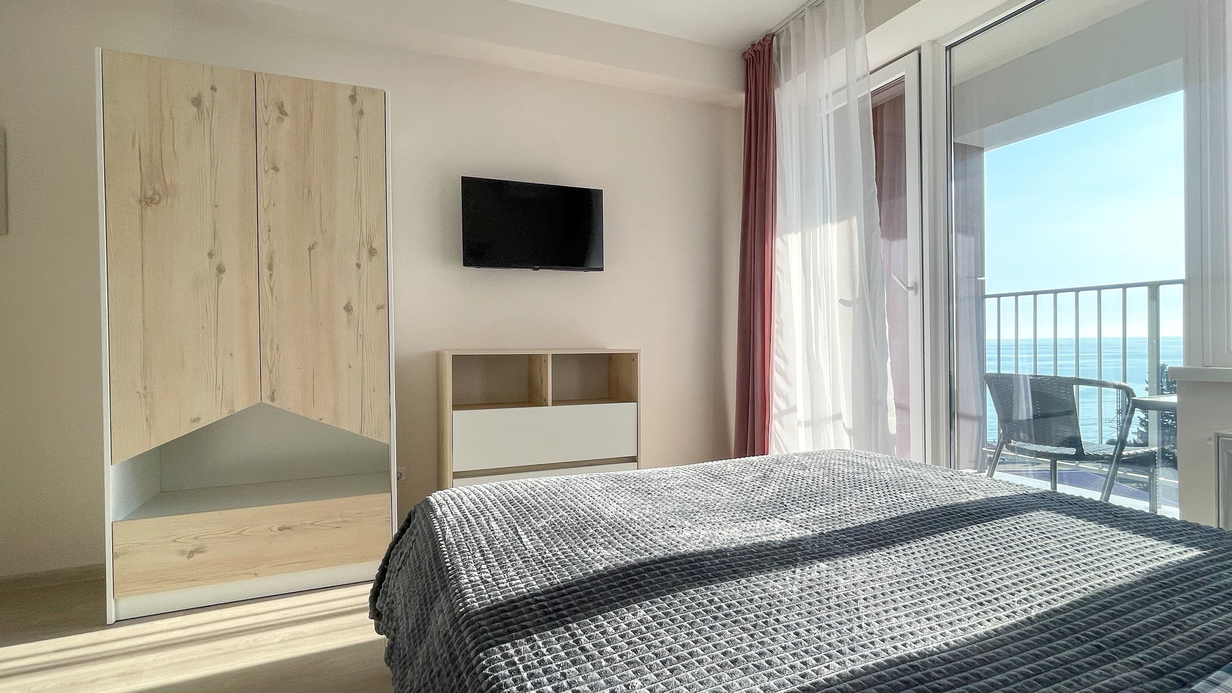 Апартаменты с балконом