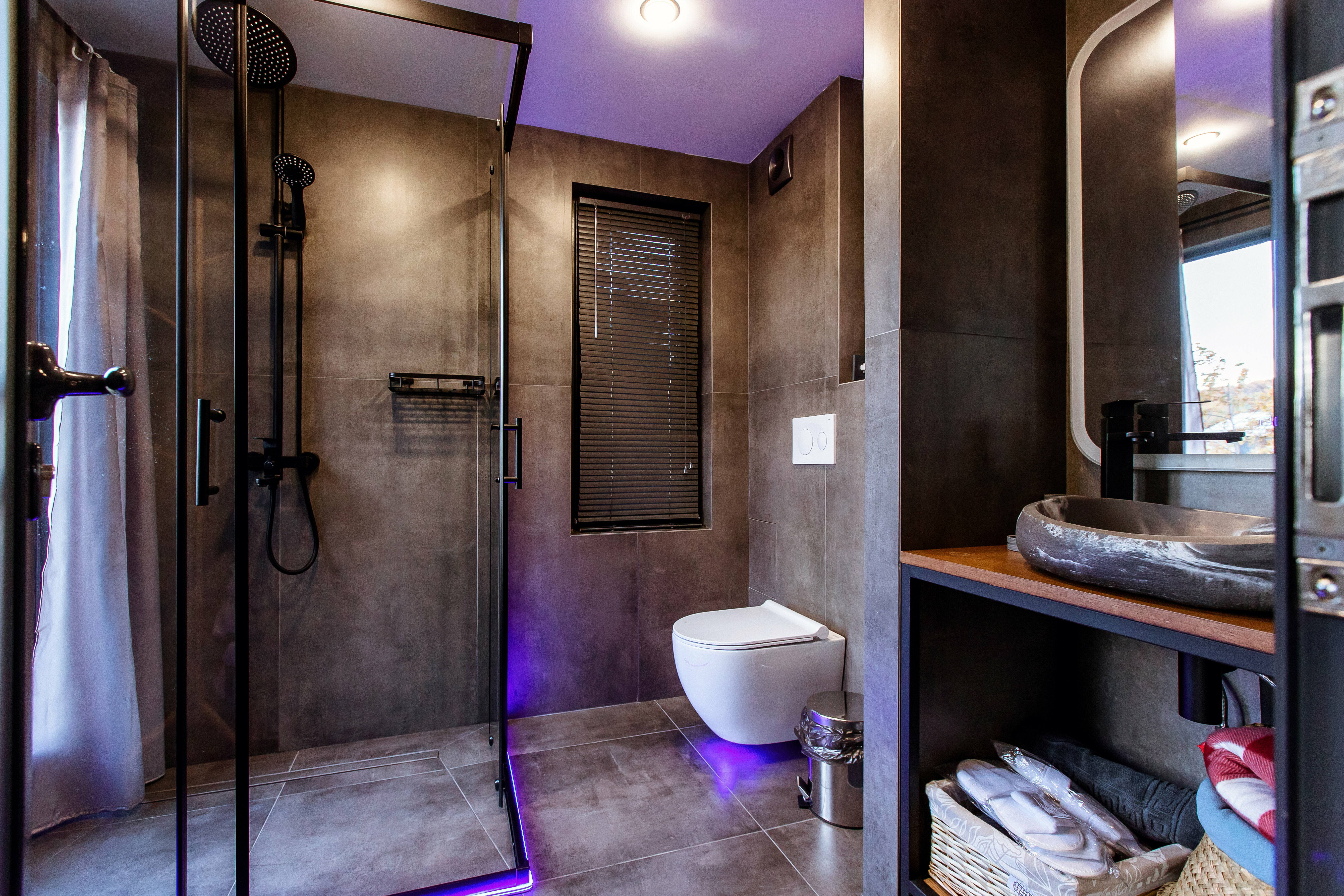 Двухуровневый четырехместный номер