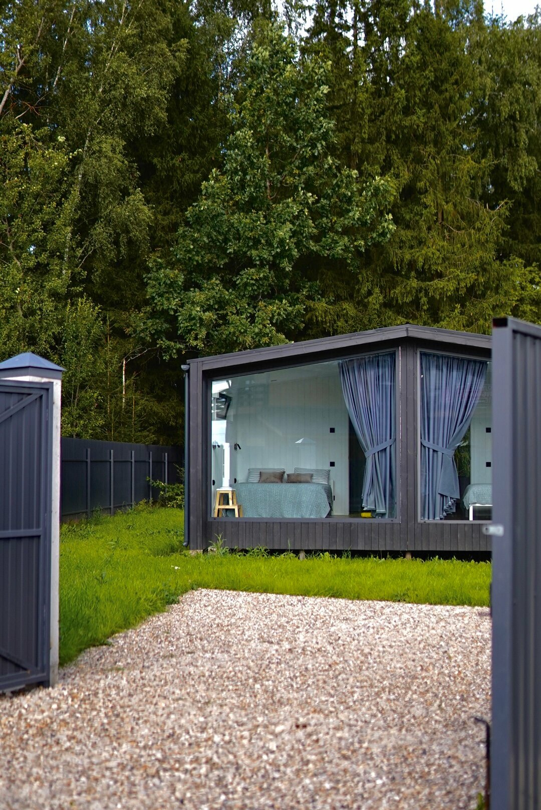 Дом с видом на лес