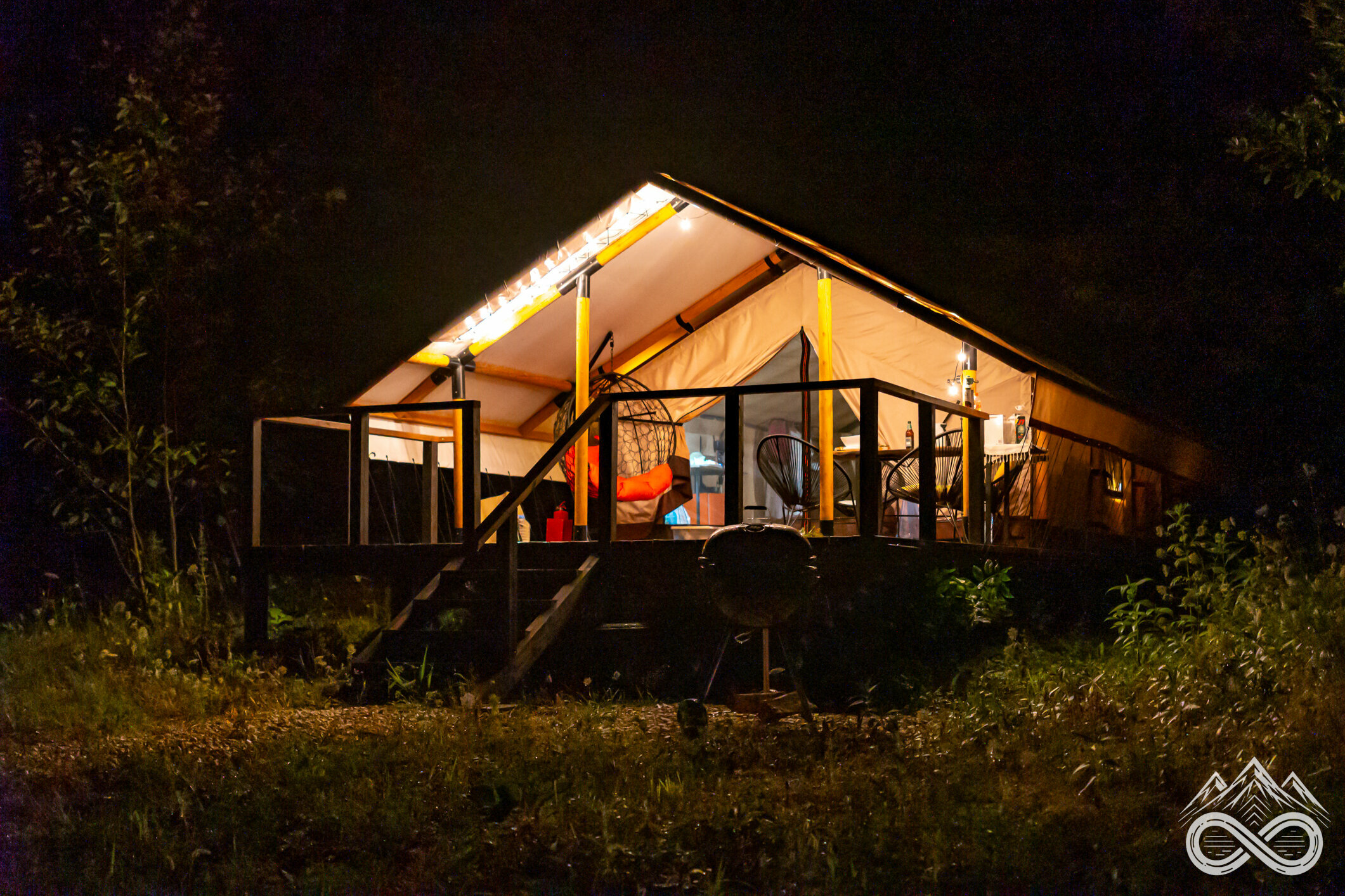 Четырехместный номер с видом на горы