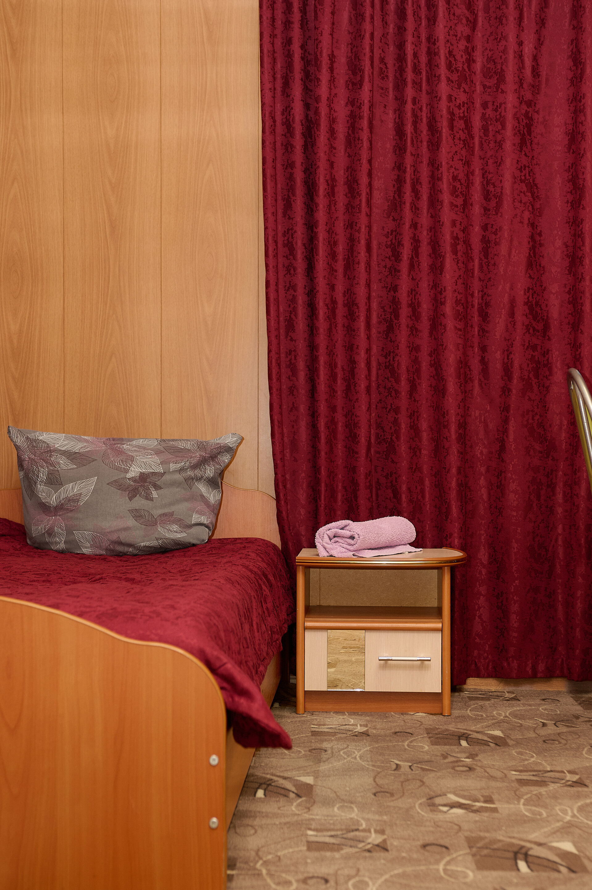 Двухместный номер с 2 отдельными кроватями и общим туалетом