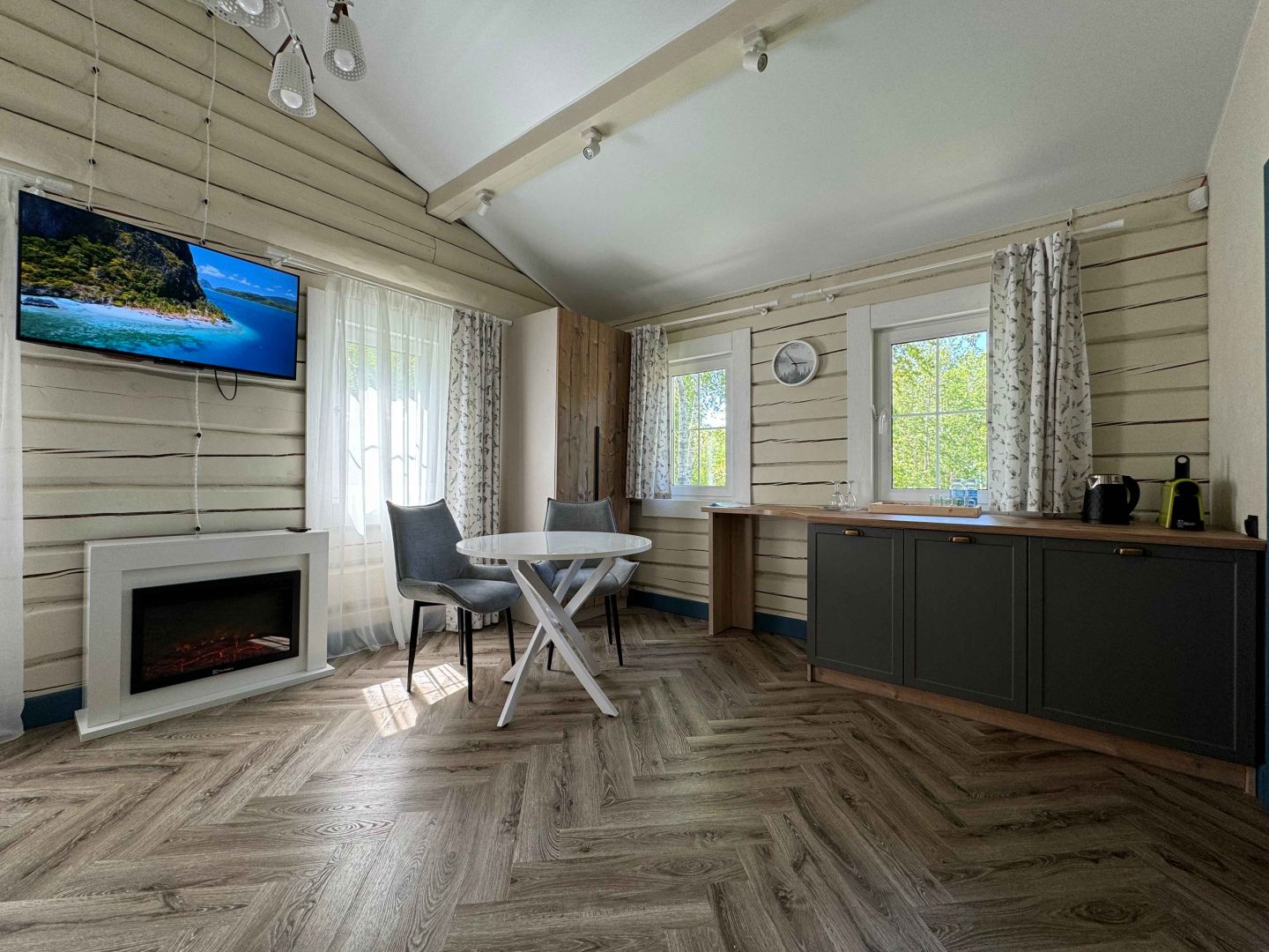 Журавлики с двуспальной кроватью 