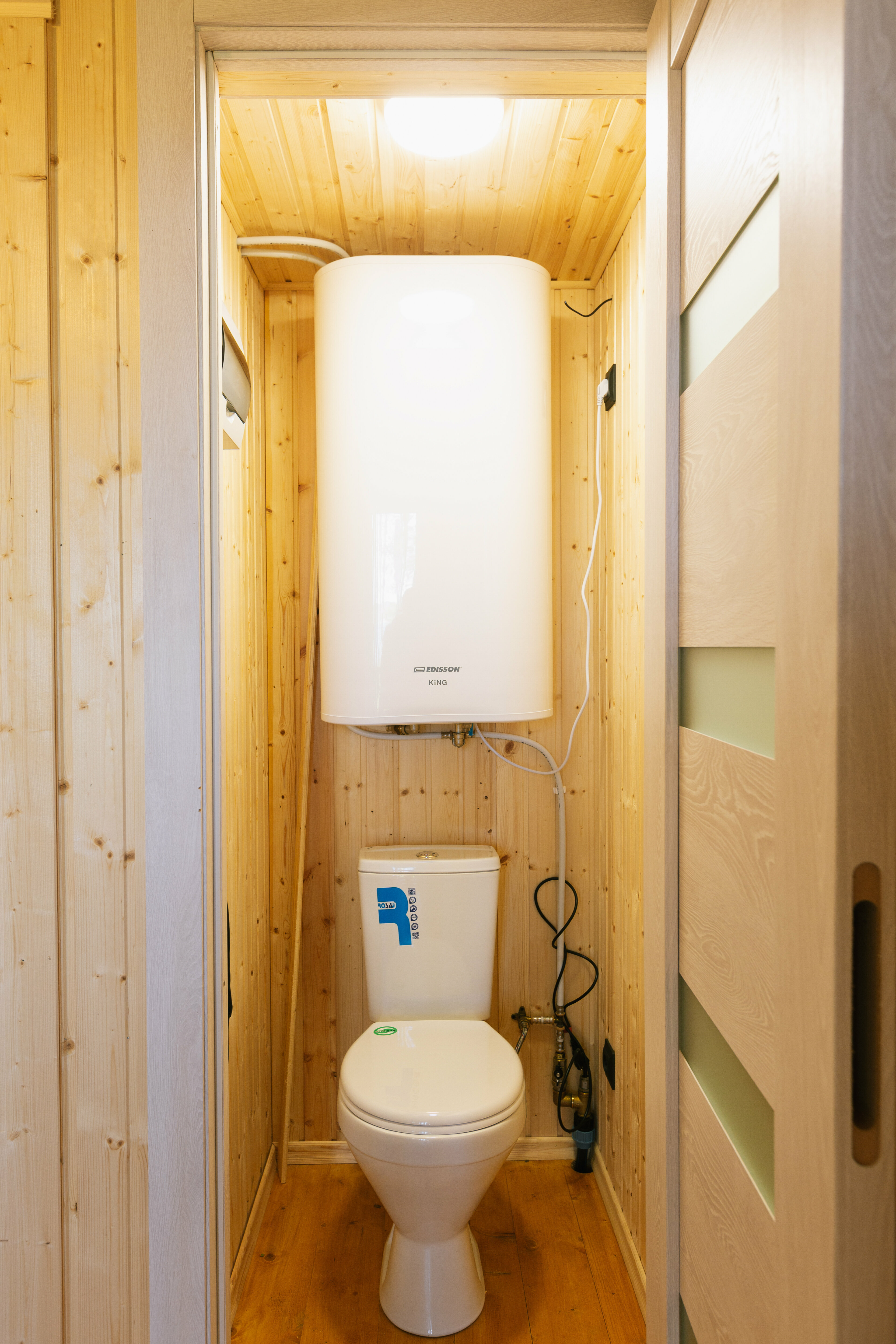 Коттедж с балконом