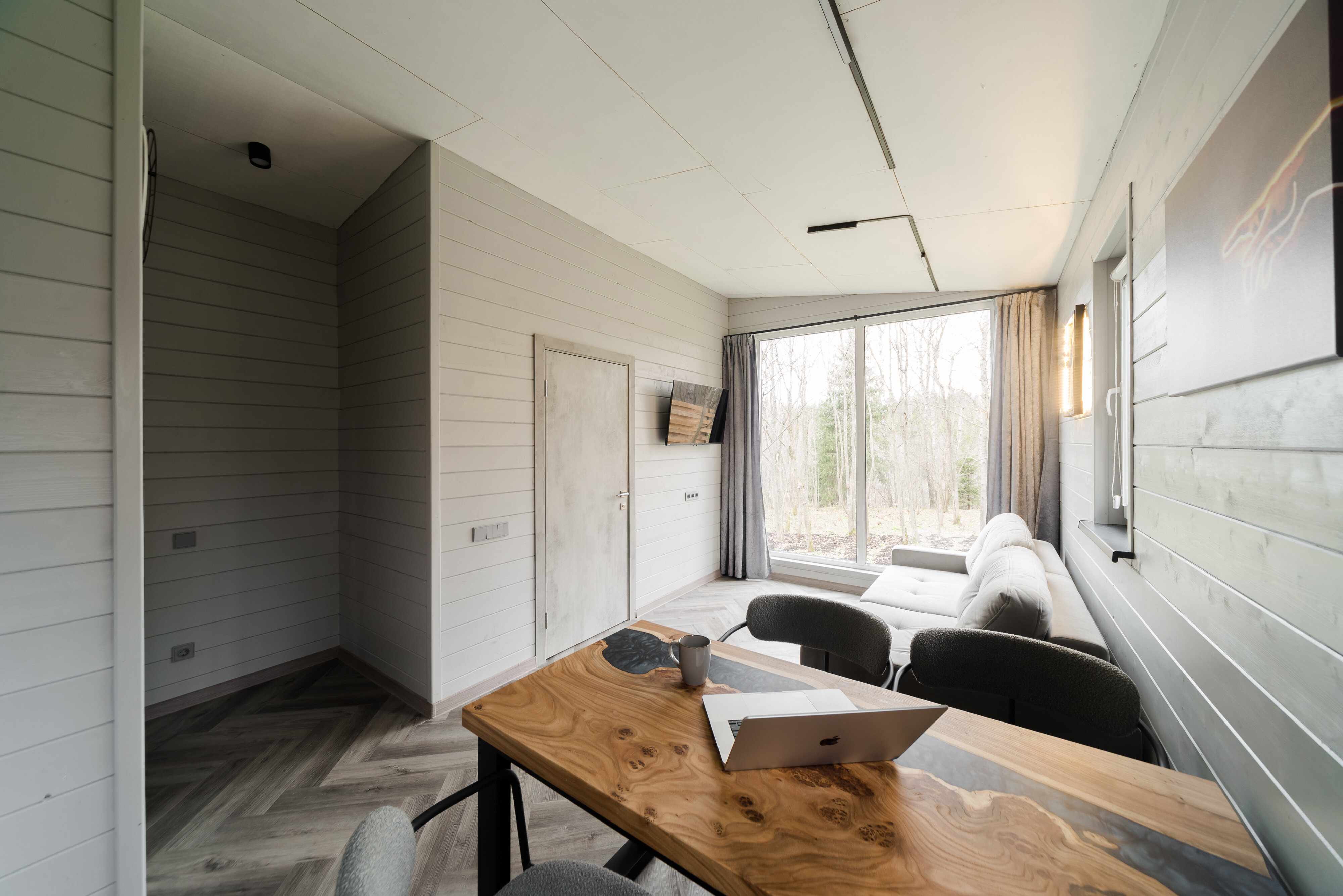 Дом с видом на лес в стиле ЛОФТ