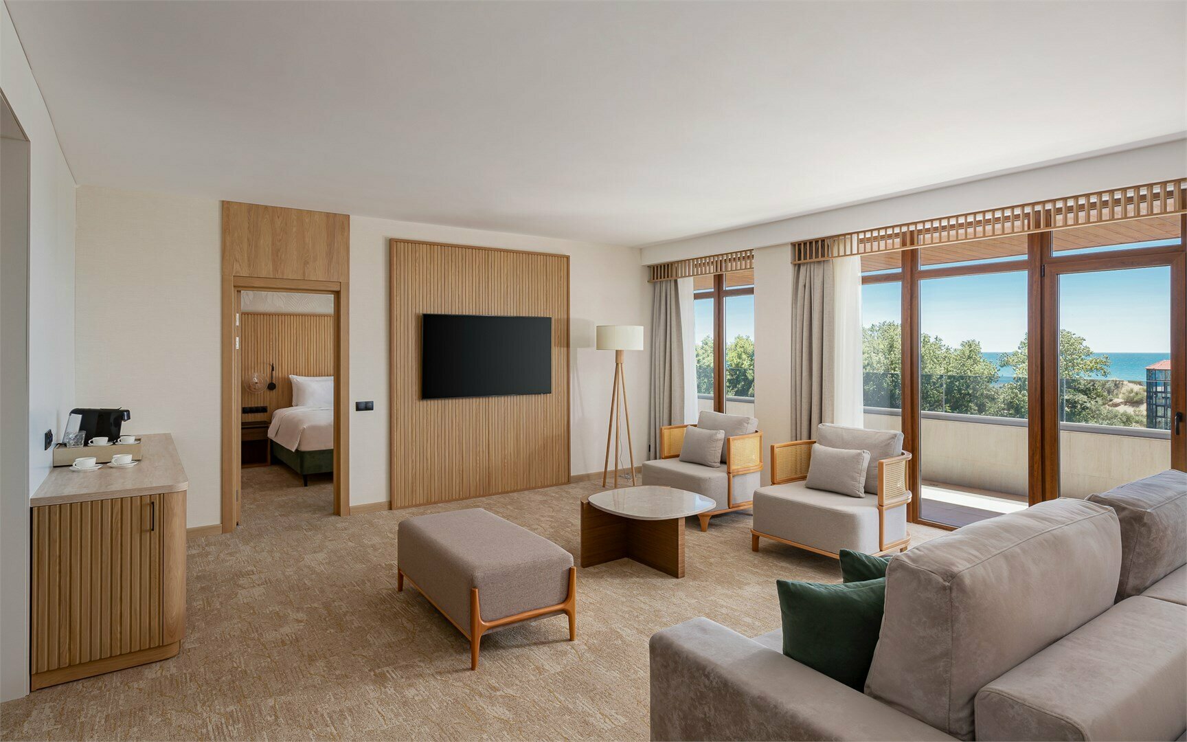 Президентский Люкс с видом на море