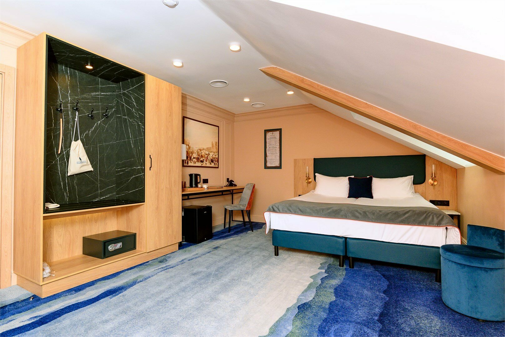 Полулюкс мансардный