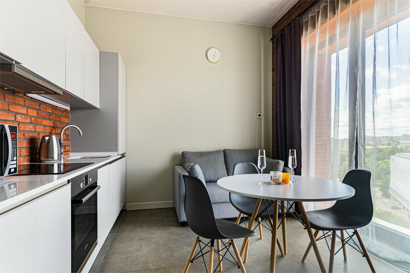 Апартамент для 3-х гостей с видом на город