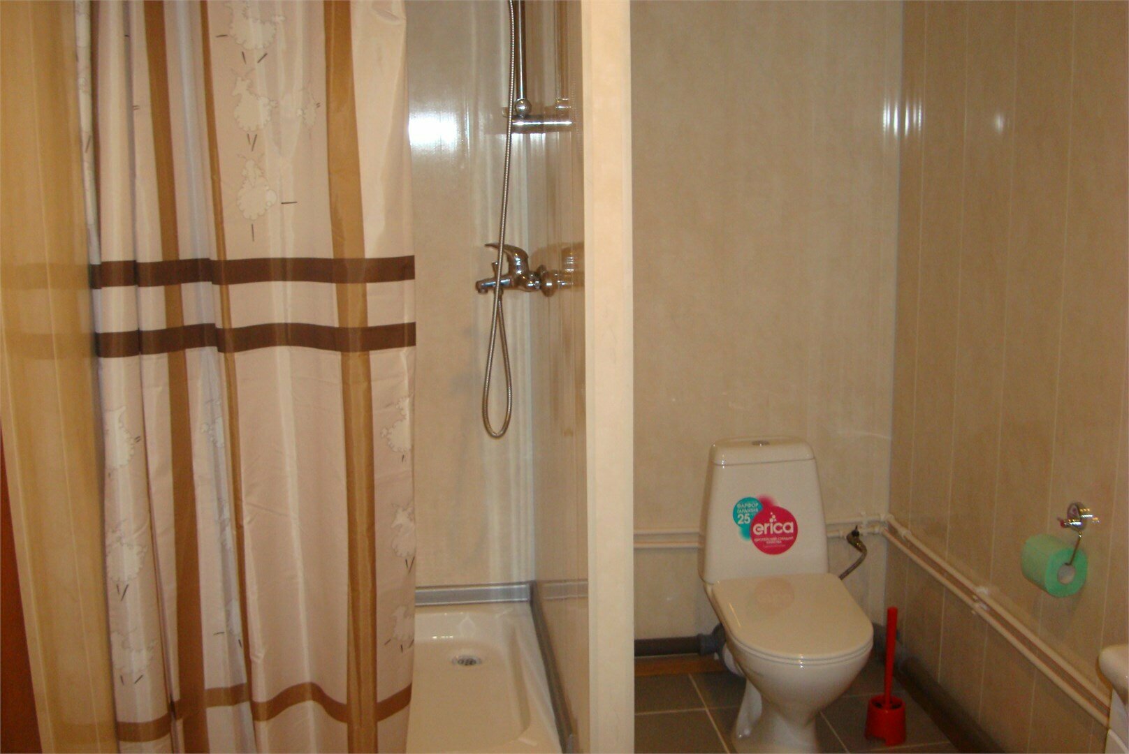 Трехместный номер с основными удобствами