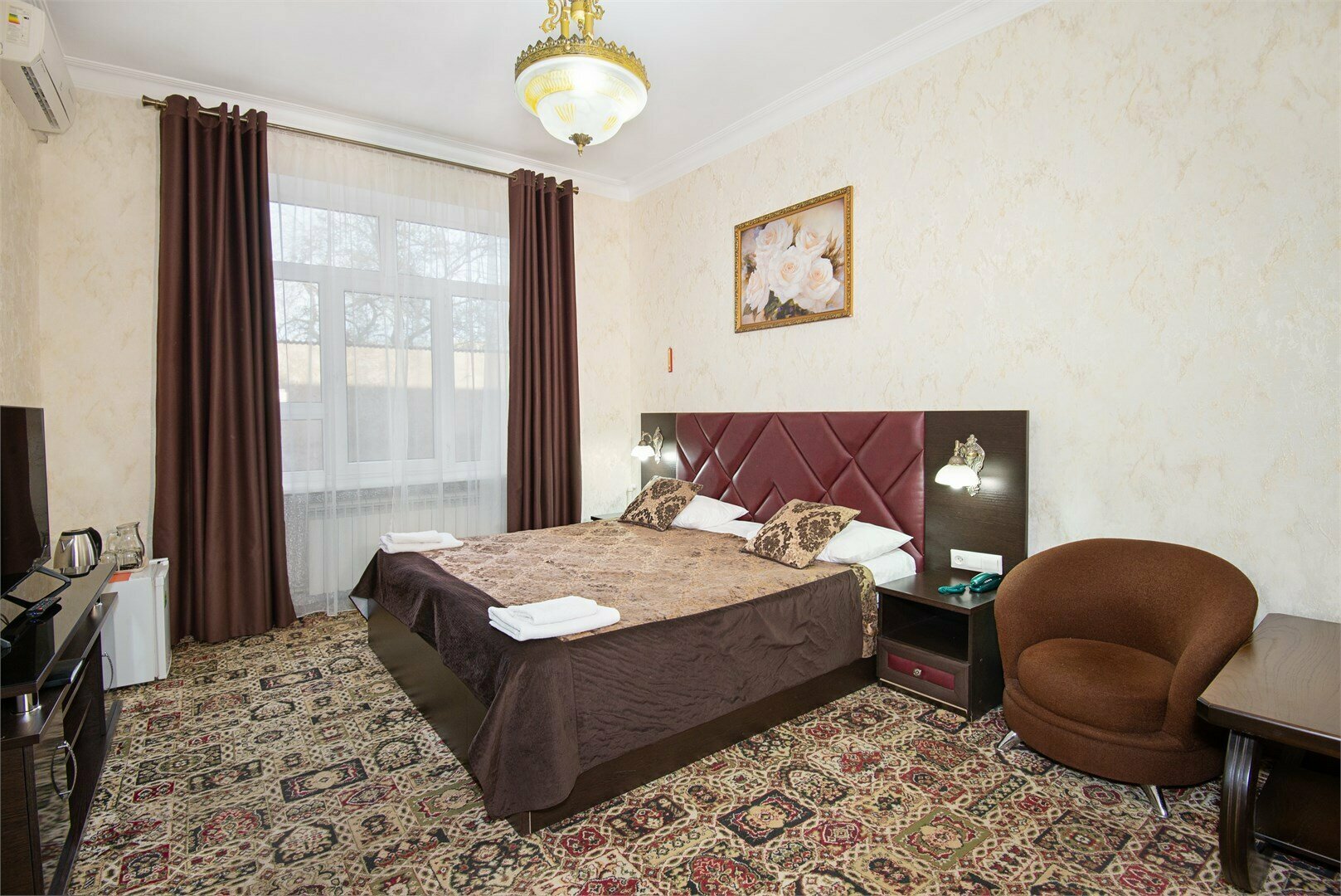 Двухместный номер стандарт с 1 кроватью 201