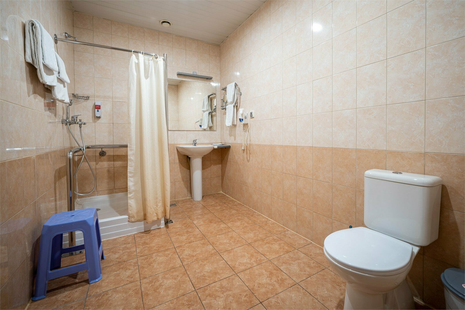 Стандарт с двумя раздельными кроватями МГН