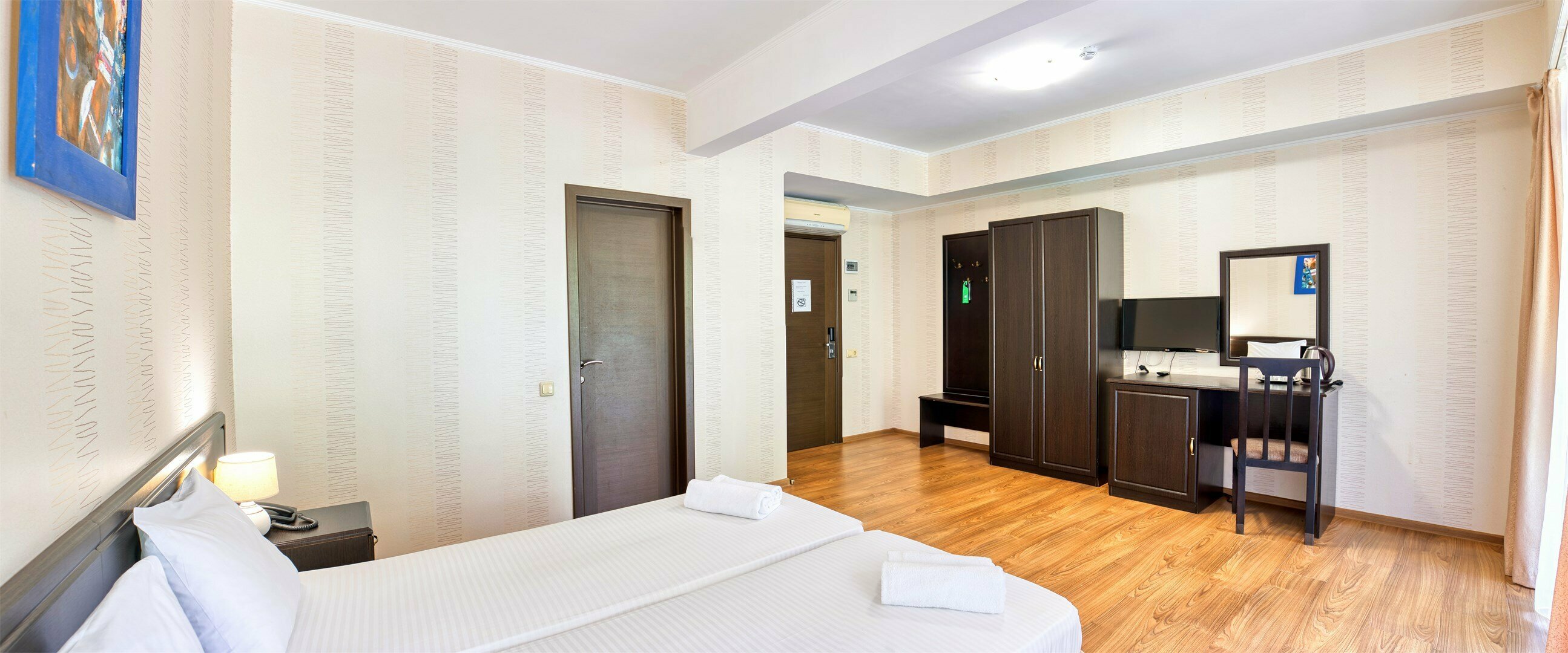 Двухместный номер с 2 отдельными кроватями и балконом