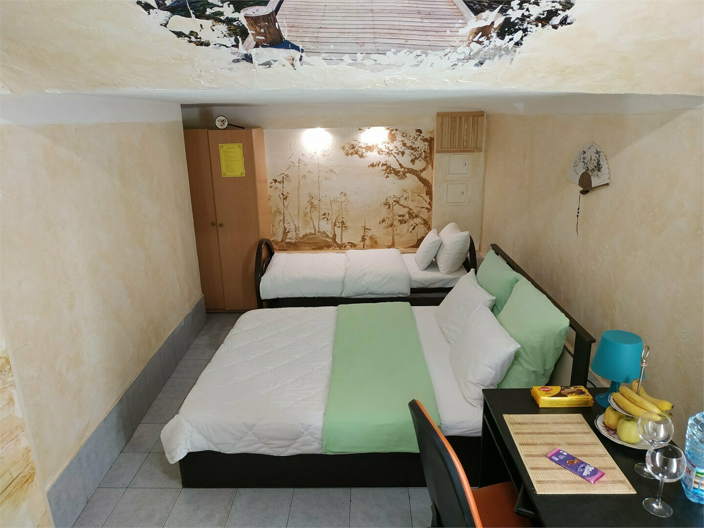 Бюджетный номер без окна