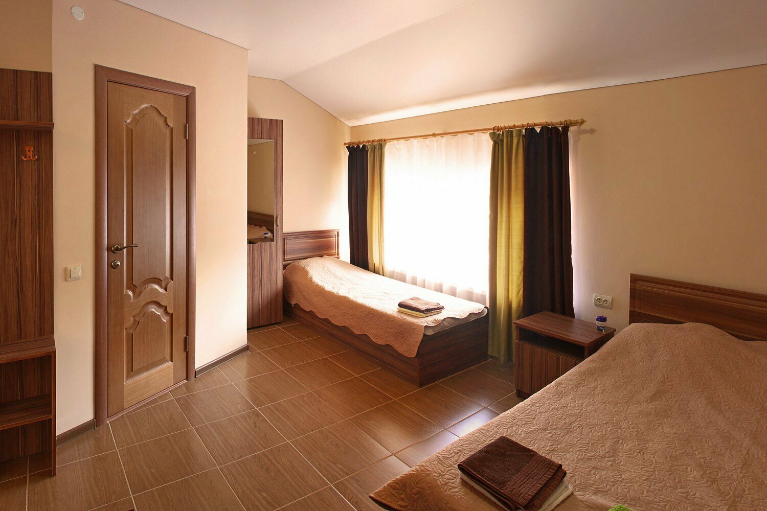 3-х местный с балконом