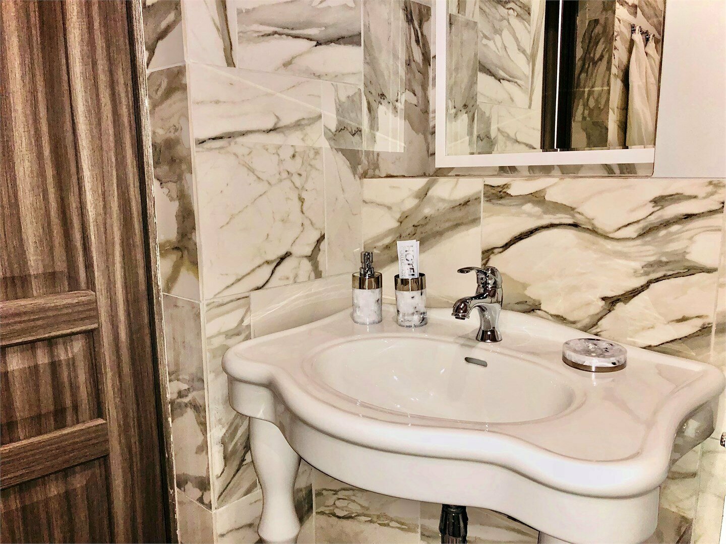 Люкс с кроватью размера «king-size»