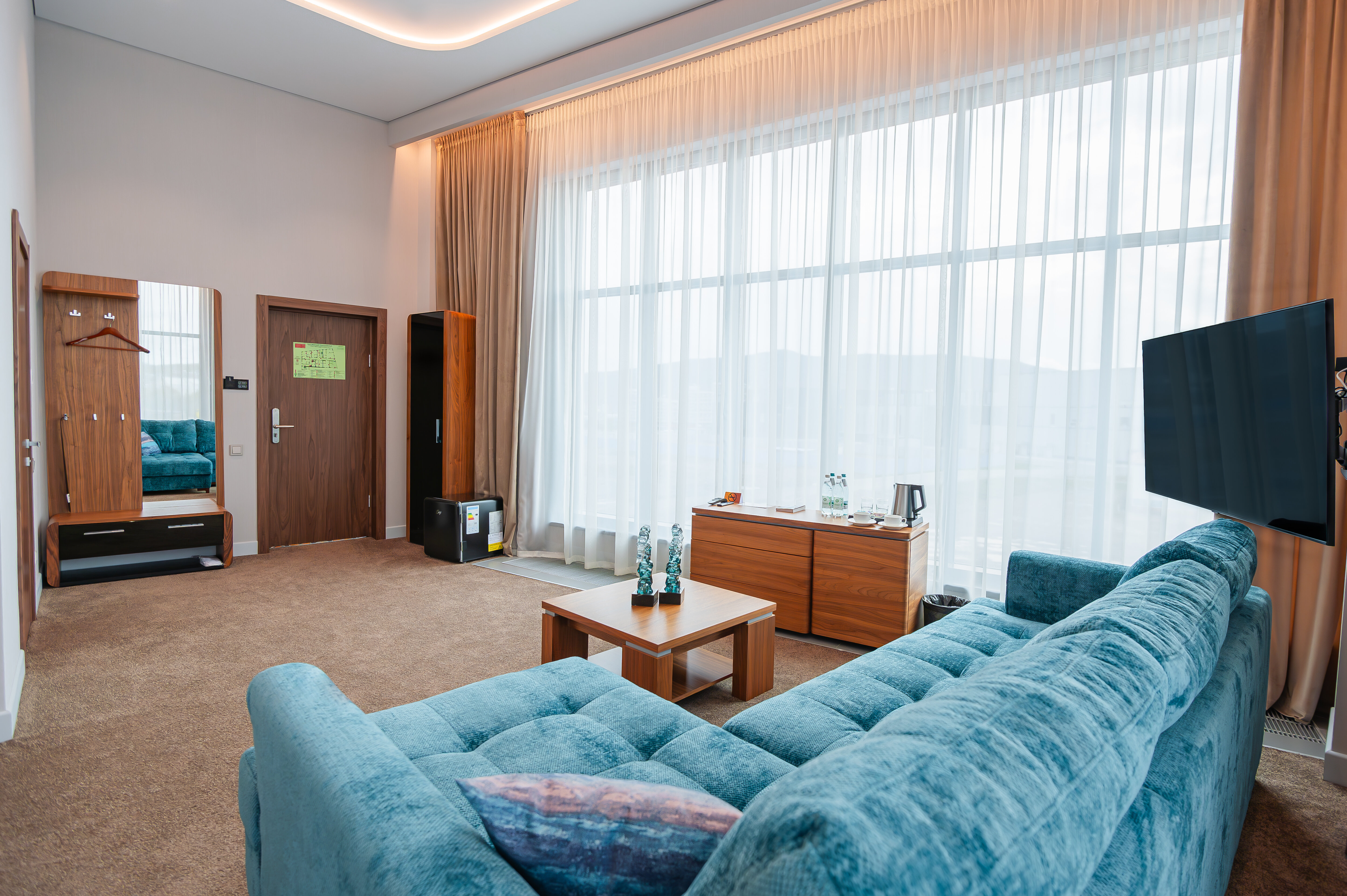 Трехместный номер с видом на город