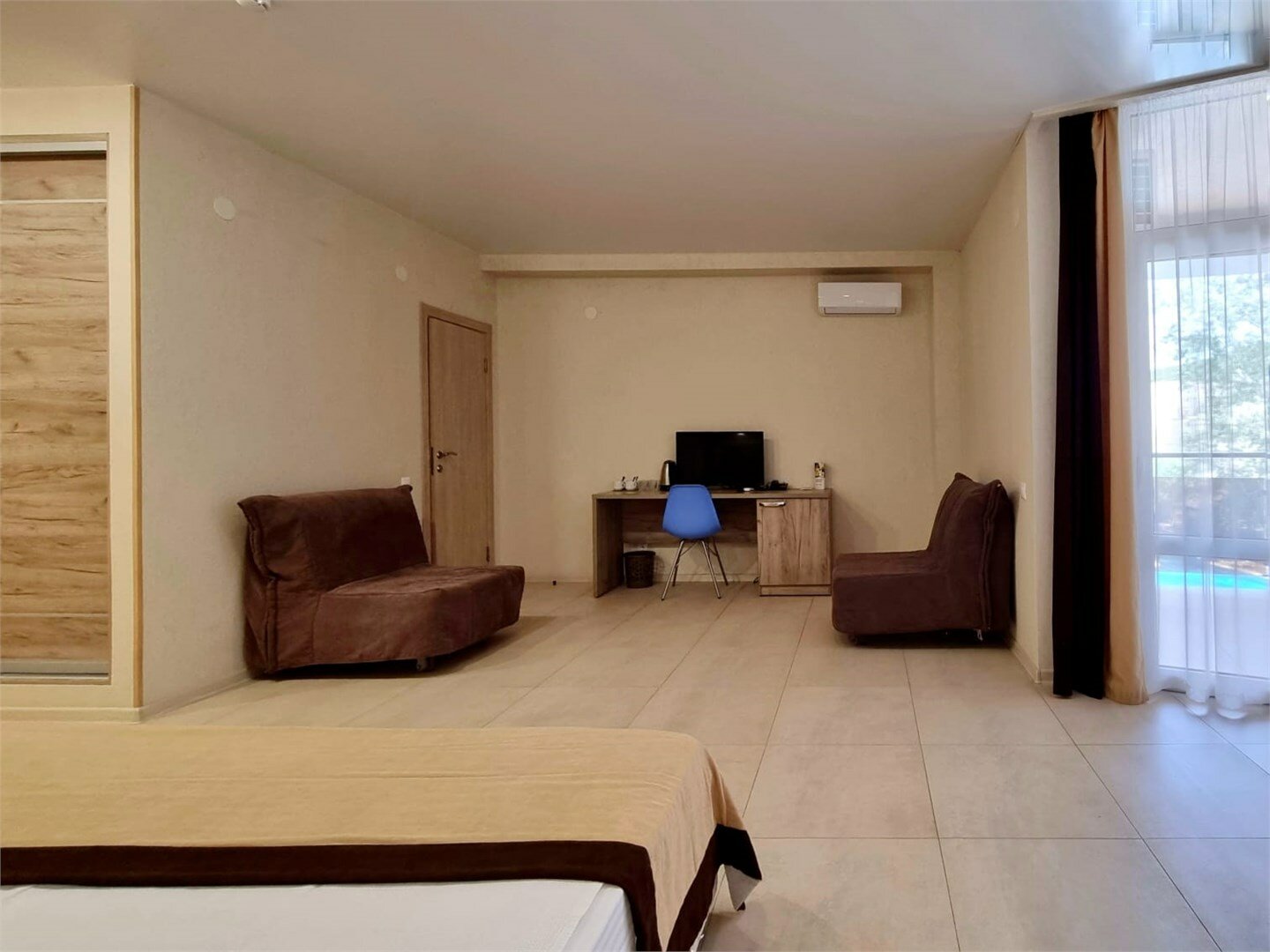 Полулюкс JUNIOR SUITE с Лоджией