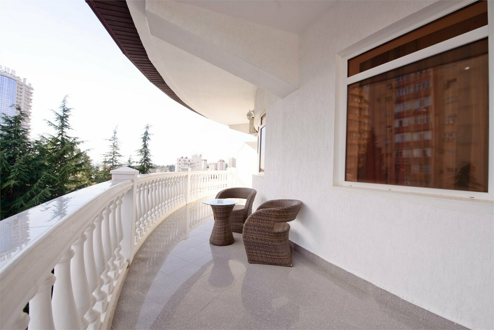 Полулюкс с балконом