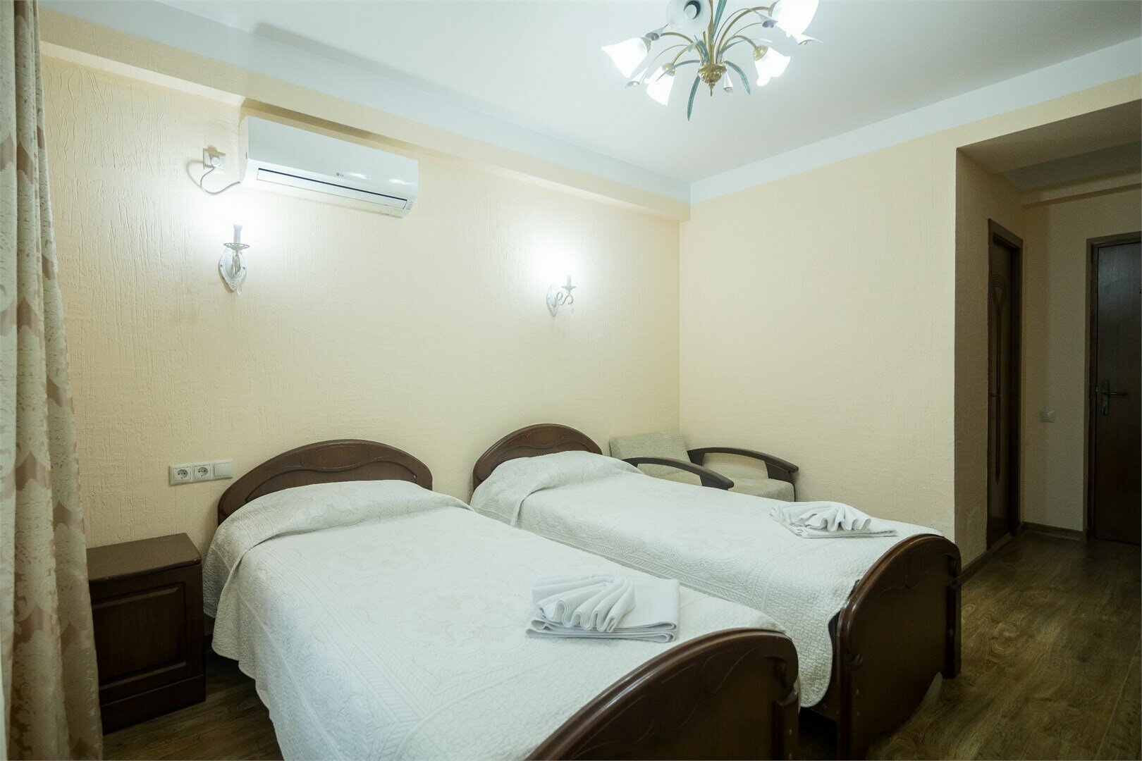 Стандарт улучшенный с двумя односпальными кроватями