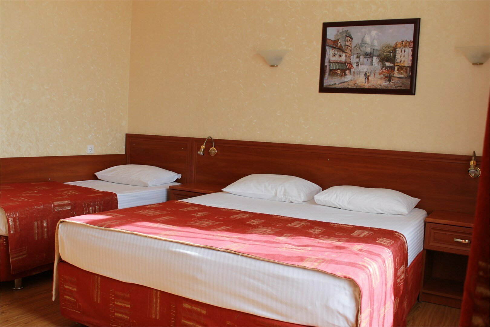 "Комфорт" 3-х местный с французским балконом