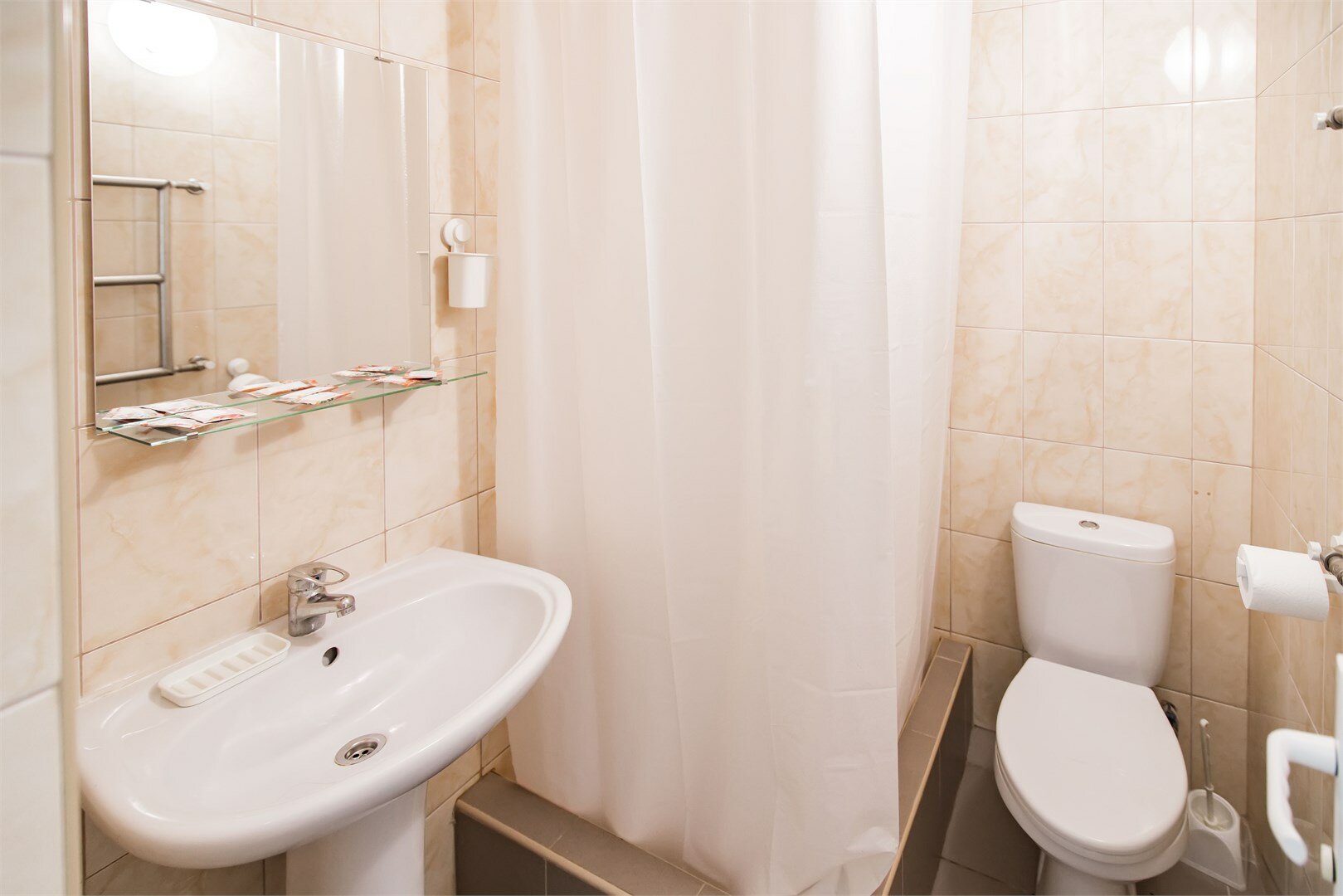 Улучшенный двухместный номер с диваном