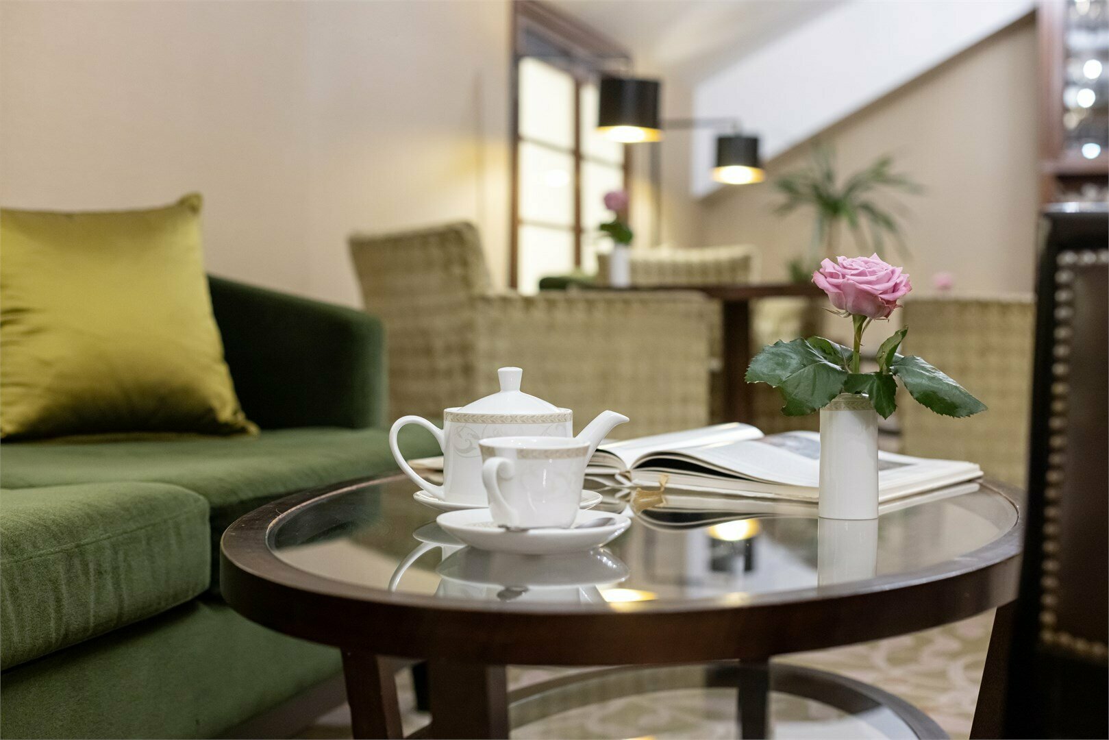 Представительский номер, с доступом в представительскую гостиную, с одной большой кроватью