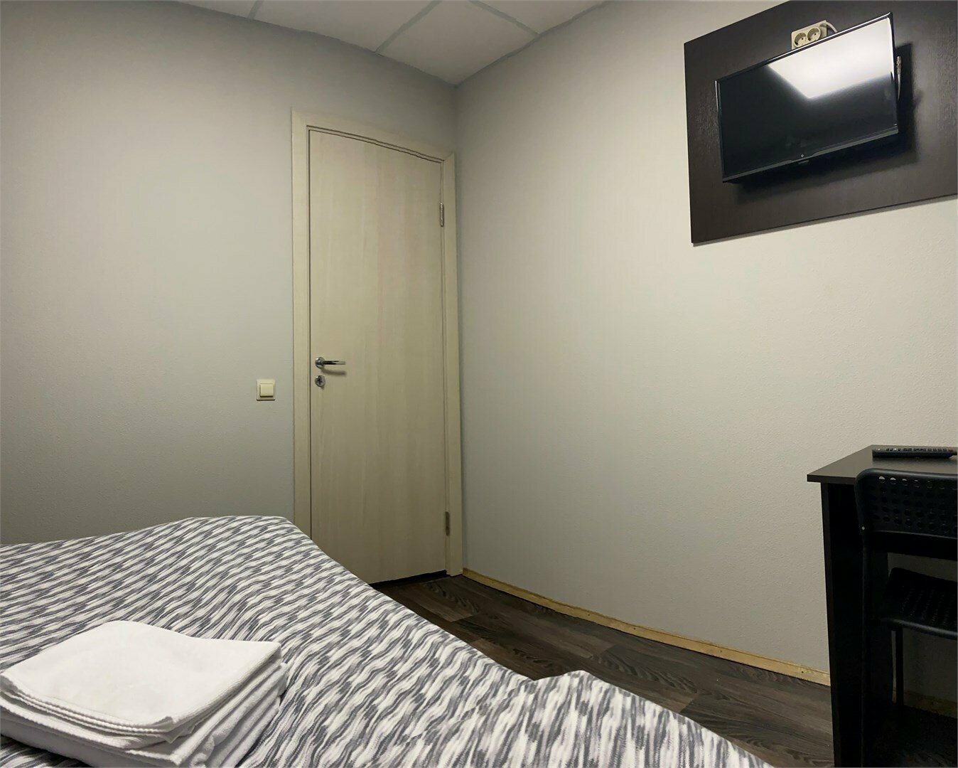 Одноместный номер с общим душем и туалетом