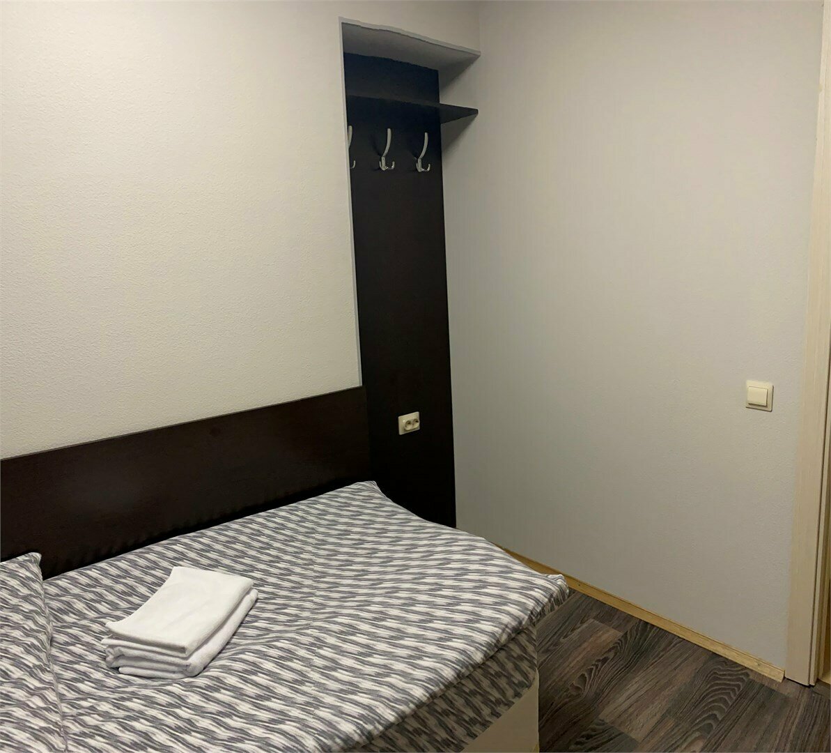 Одноместный номер с общим душем и туалетом