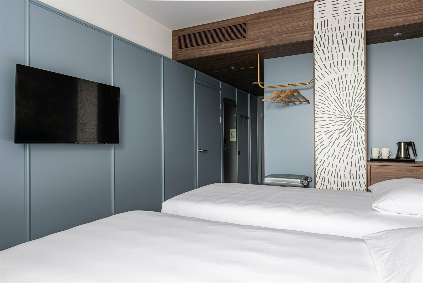 Двухместный номер с 2 отдельными кроватями и окном