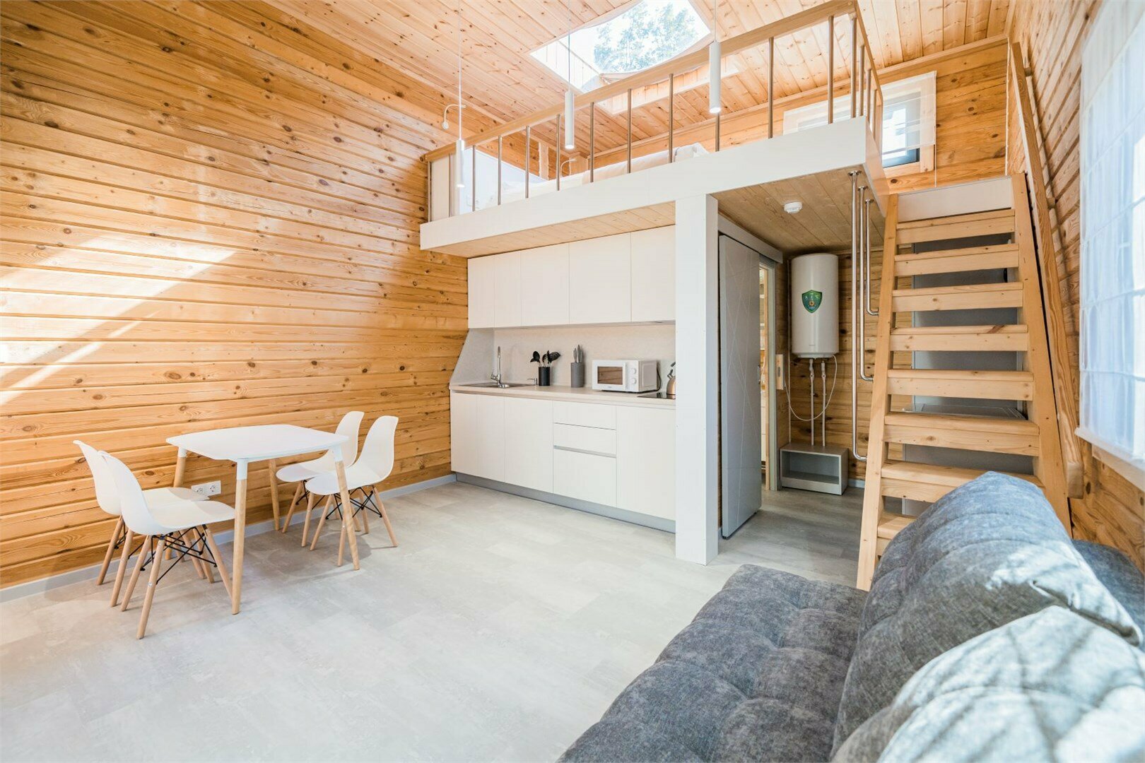 Двухуровневый четырехместный номер