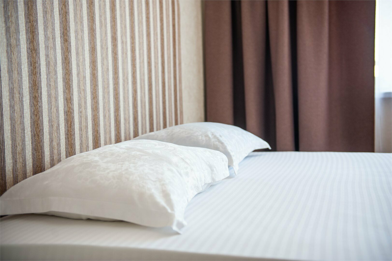 Семейный номер на троих-четверых гостей без балкона и видом во двор (корпус Б)