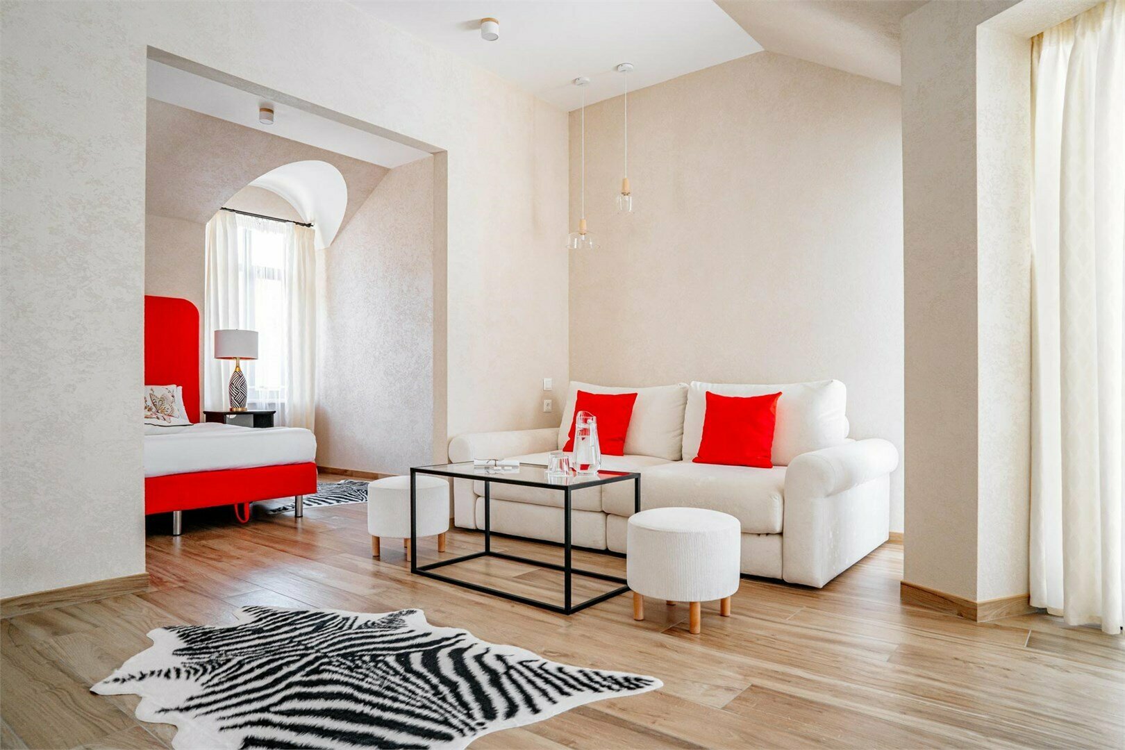 Пино Гри. Комната №9