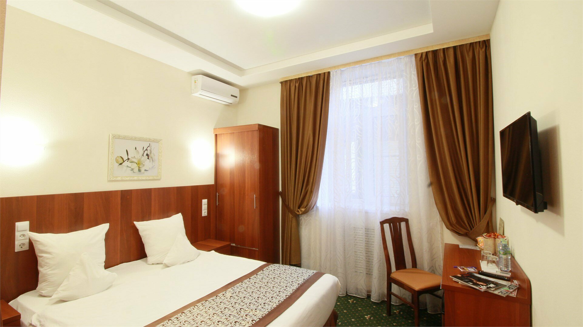 Улучшенный двухместный номер с 1 кроватью