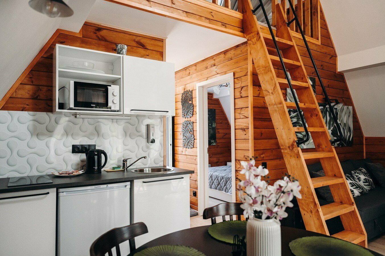 Коттедж Шуйский белый