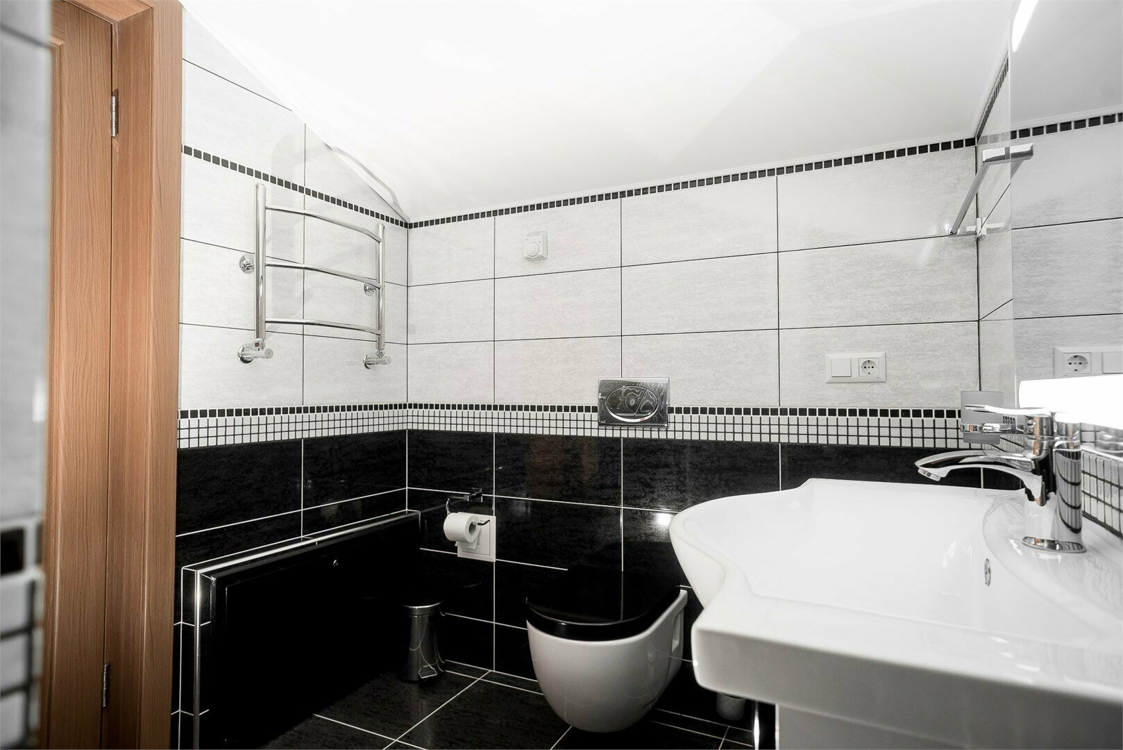 Метелица-  Четырехместная студия с двумя балконами и видом на море