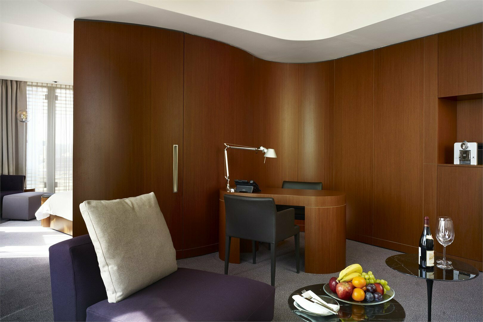 Номер люкс с 1 двуспальной кроватью