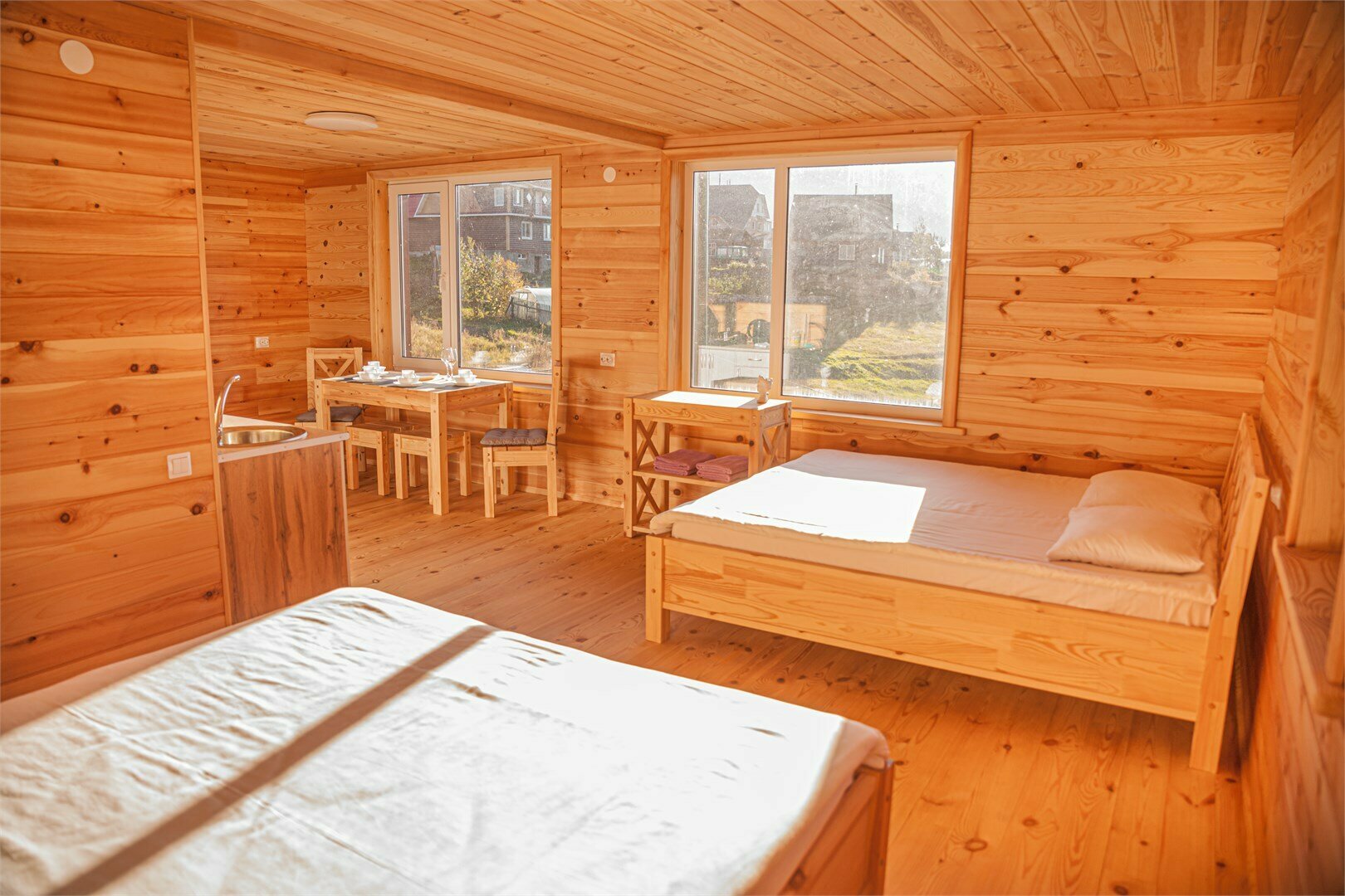 Четырёхместный номер с кухней и видом на р. Катунь  и горы