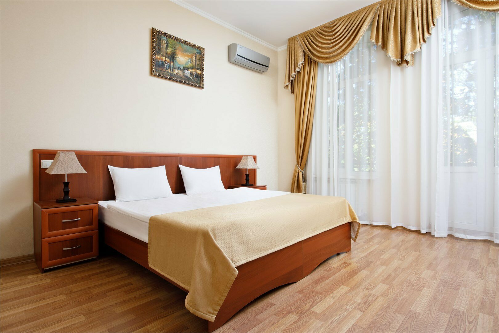 "Люкс 2-х комнатный" корпус Дача Генерала Макарова