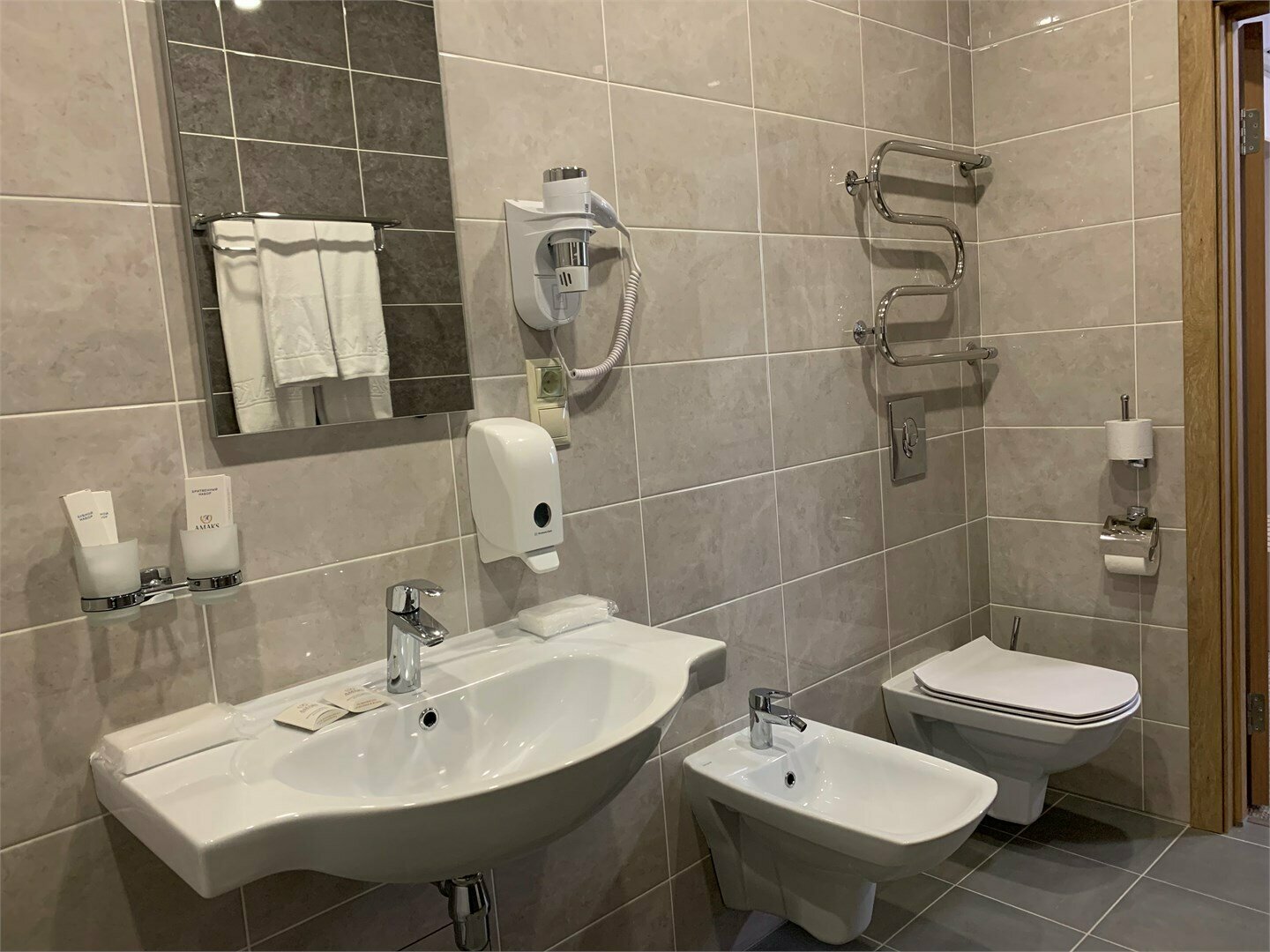 "Люкс 2-х комнатный" Центральный корпус