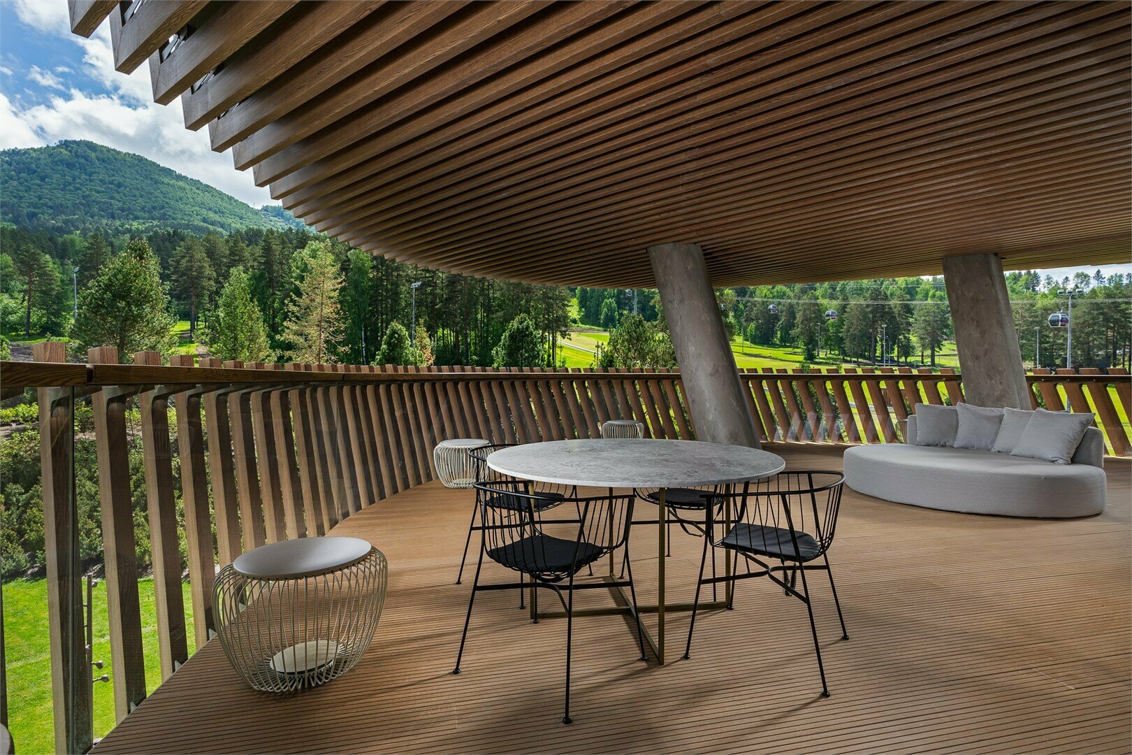 Панорамный люкс