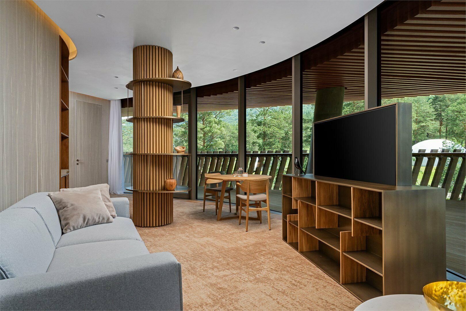 Панорамный люкс