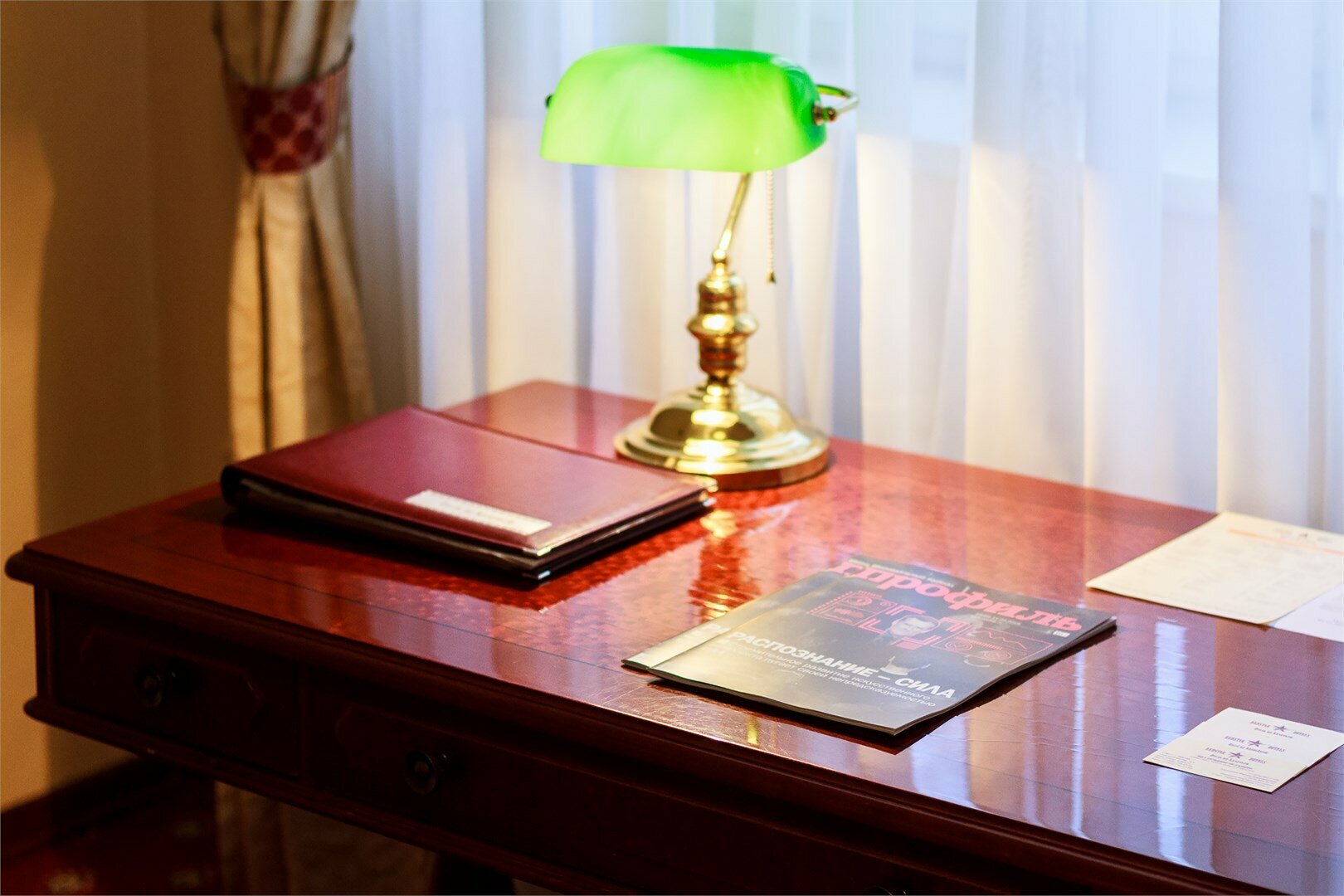 Люкс с кроватью размера «king-size» и балконом