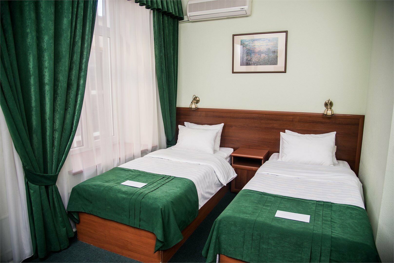 Стандартный номер с двумя кроватями размера «queen-size»