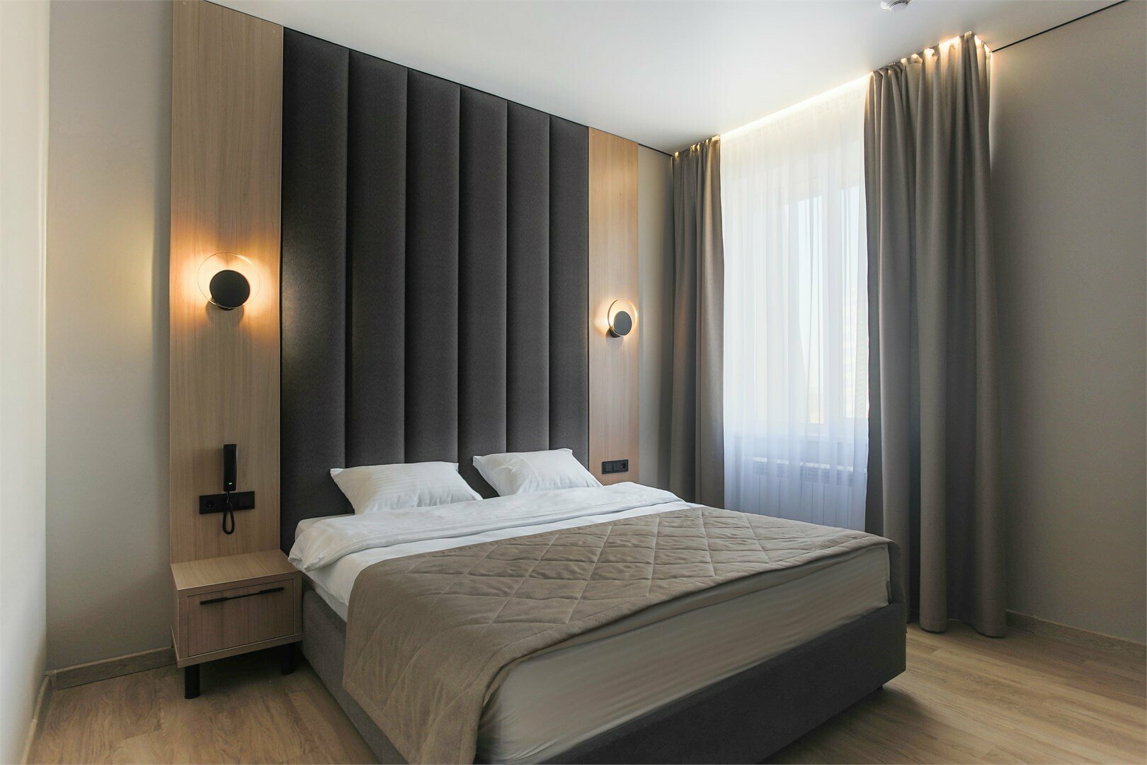 Номер "Люкс" (мини-бар включён)