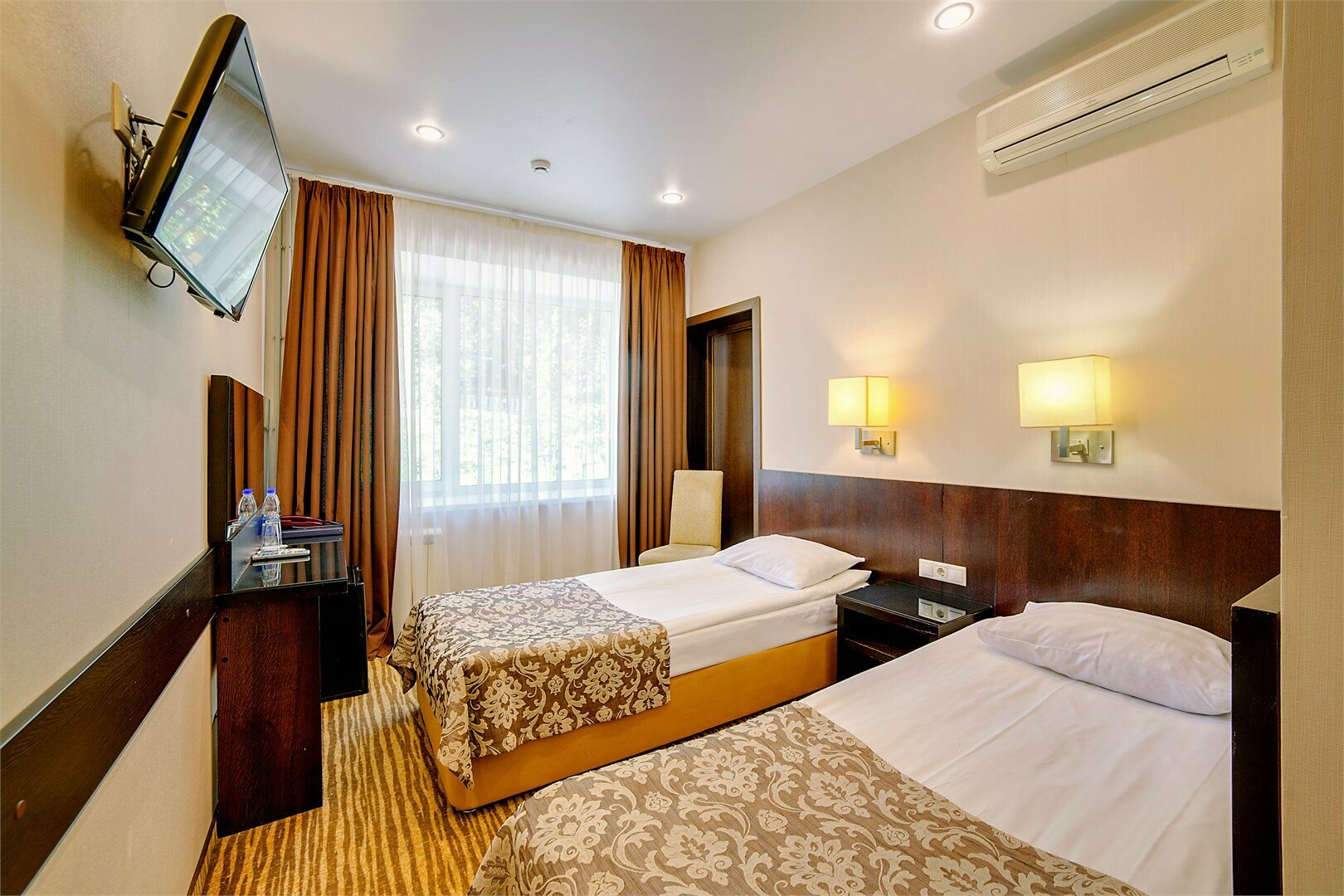 Стандарт (главный корпус)