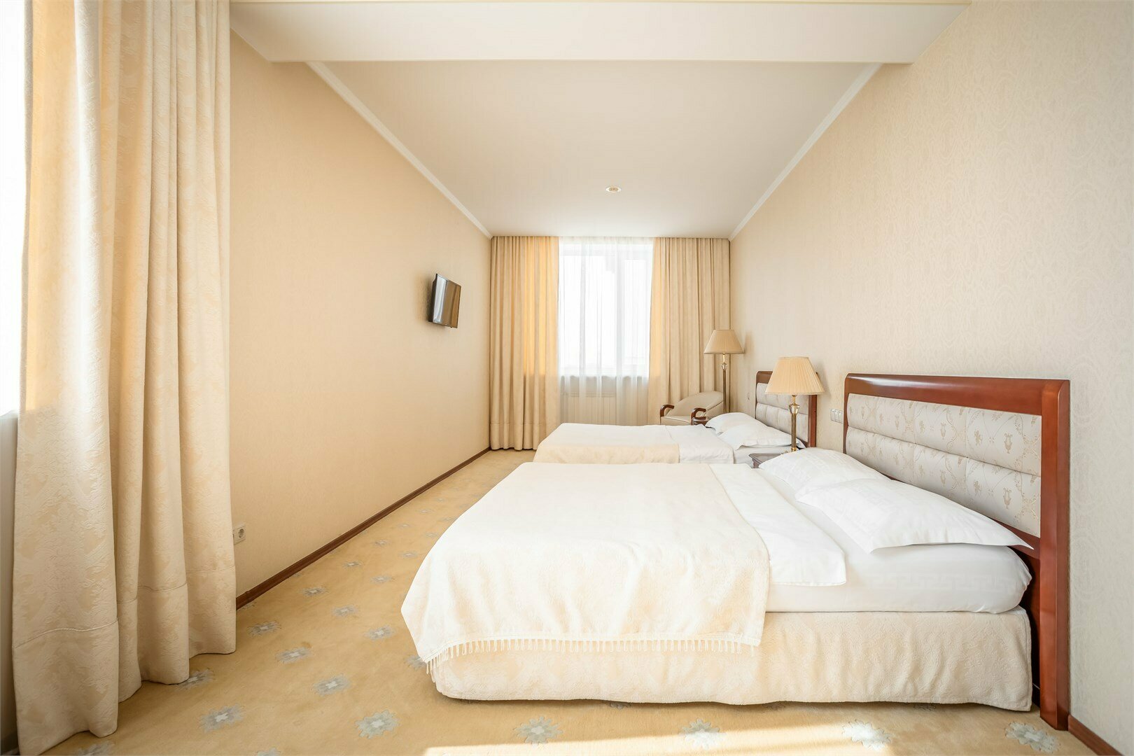 Премиум семейный с двумя двуспальными кроватями