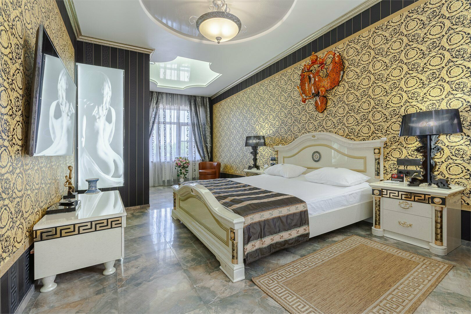 «Люкс Версаче» с сауной