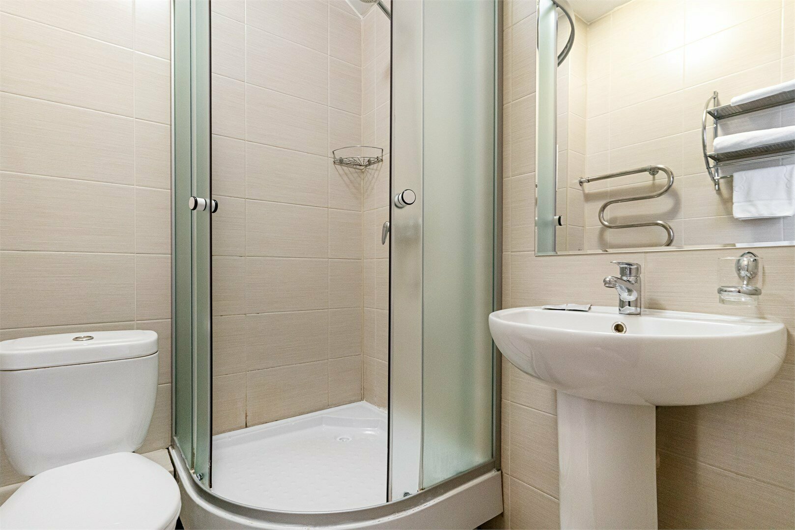 Номер первой категории. Стандартный одноместный номер в мансарде.