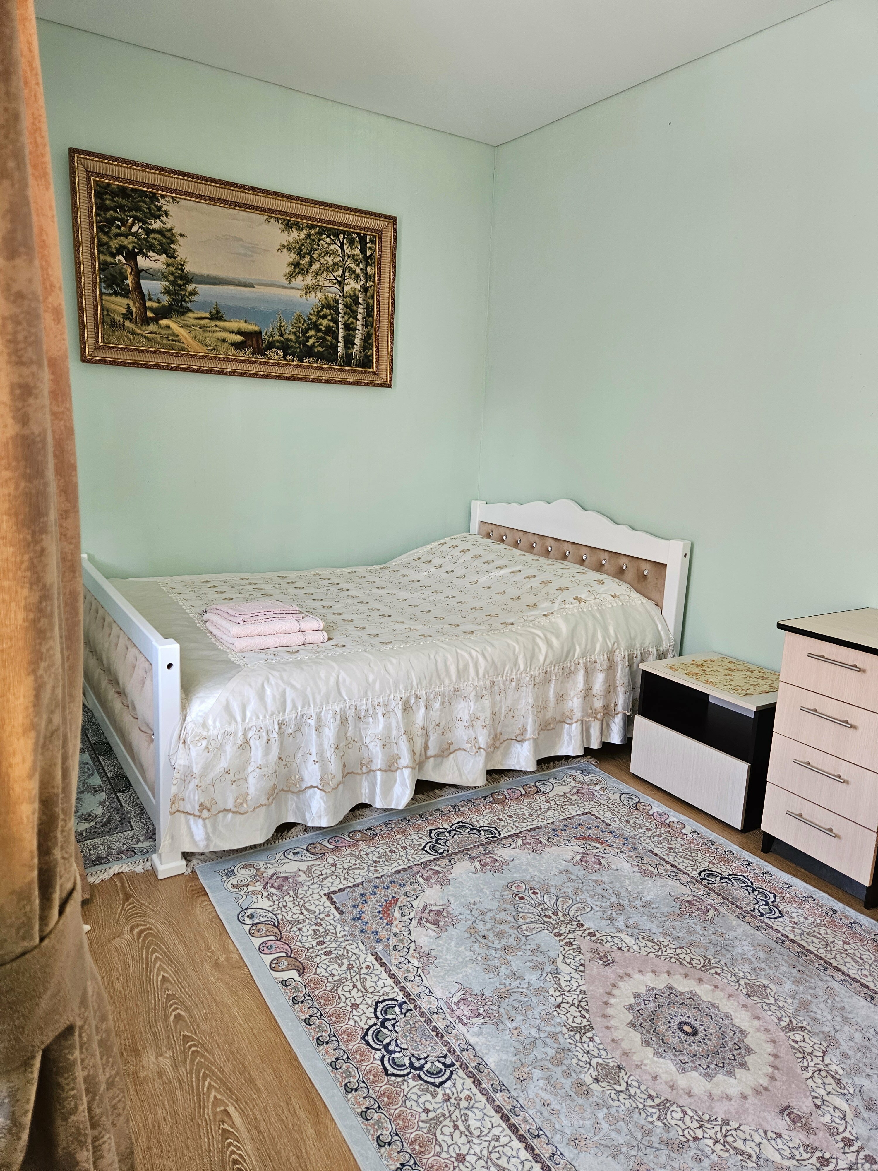 Двухместный номер с 1 кроватью и общим туалетом