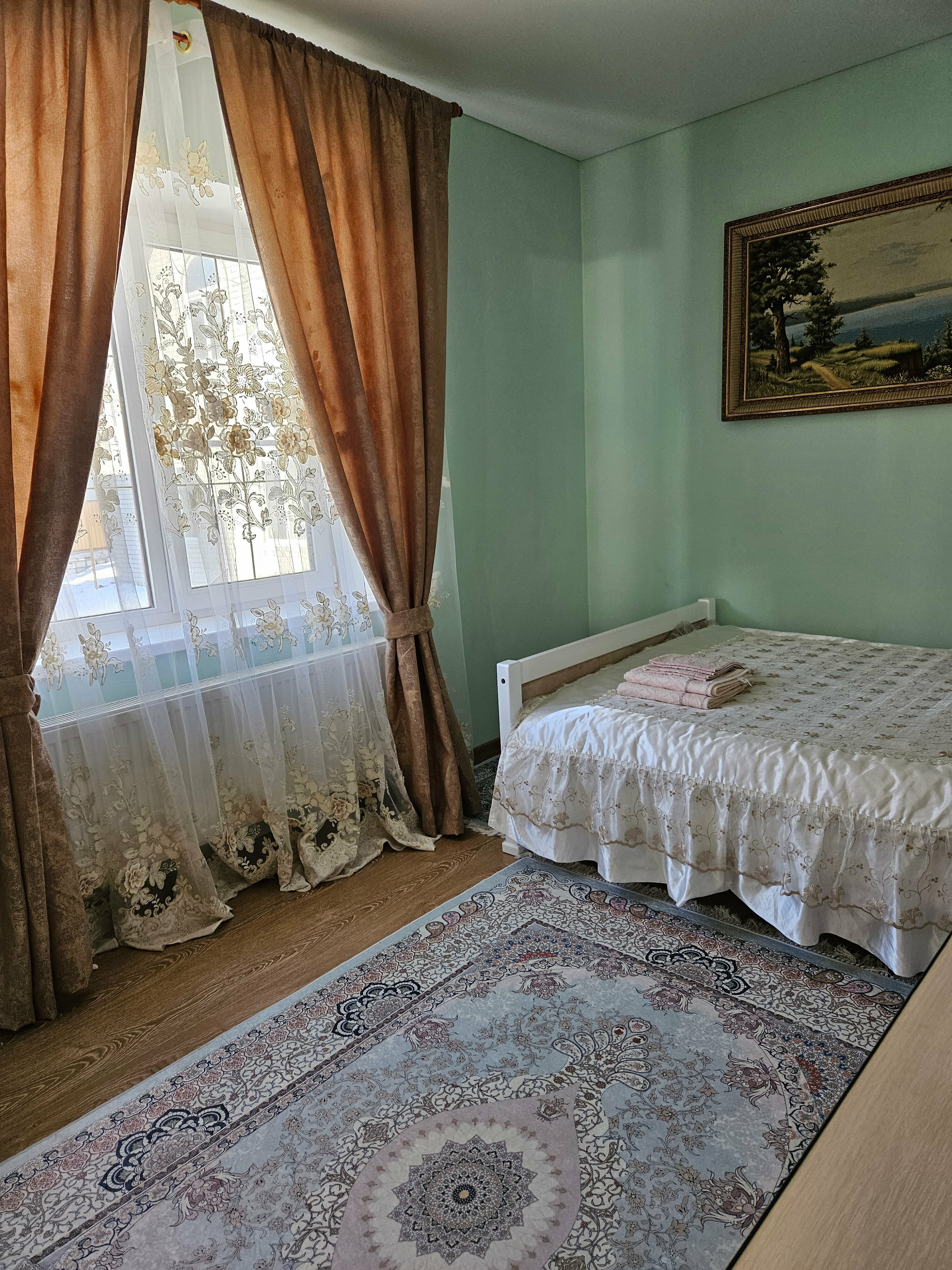 Двухместный номер с 1 кроватью и общим туалетом