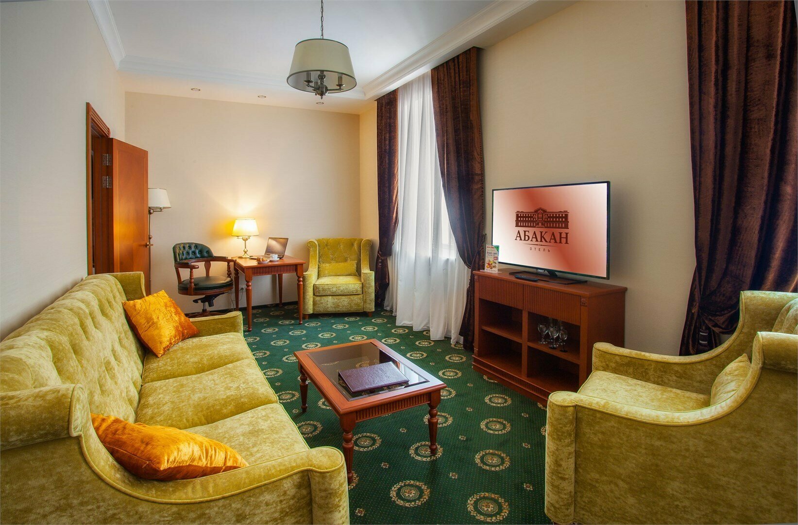 Люкс с 1 спальней